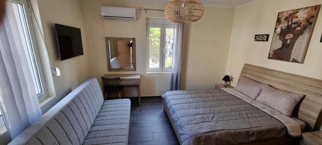 Fifi's luxury apartment Platanés Extérieur photo
